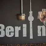 Hostel Generator Alexanderplatz *