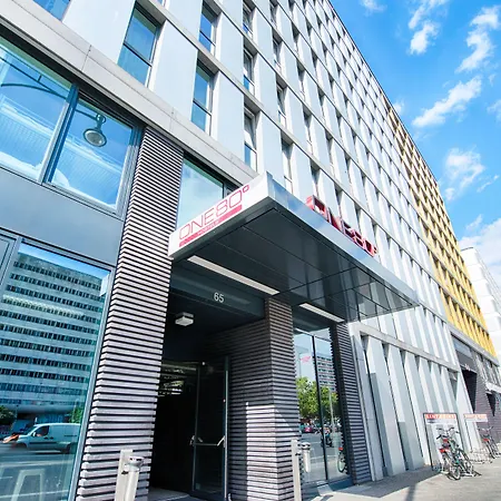 Hostal Generator Alexanderplatz *