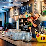 Generator Alexanderplatz Albergue Berlim