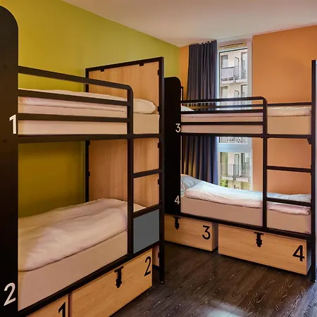 One80° Hostel