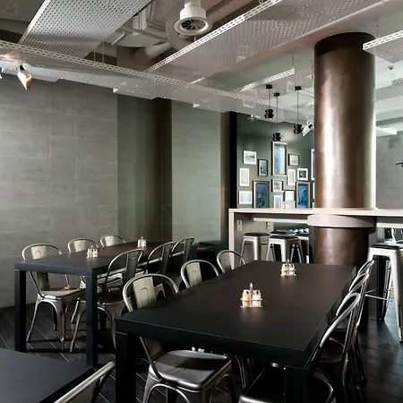 Generator Alexanderplatz Хостел Берлин