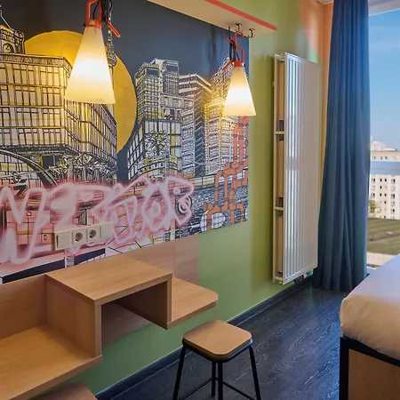 Generator Alexanderplatz Берлин