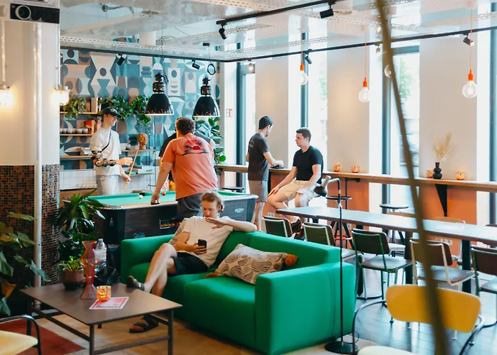 Generator Alexanderplatz Hostel *