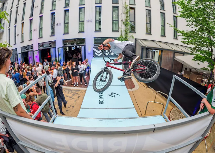 Vandrarhem Generator Alexanderplatz *