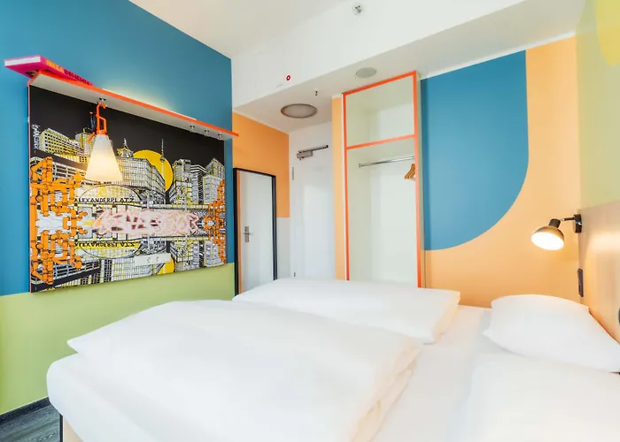 Generator Alexanderplatz Hostel *