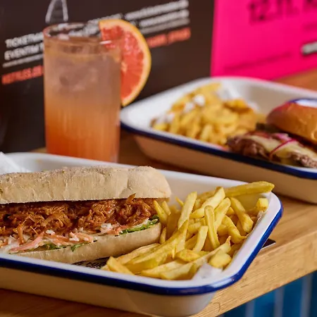 Vandrarhem Generator Alexanderplatz